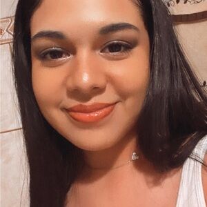 Meet your Posher, Celeste